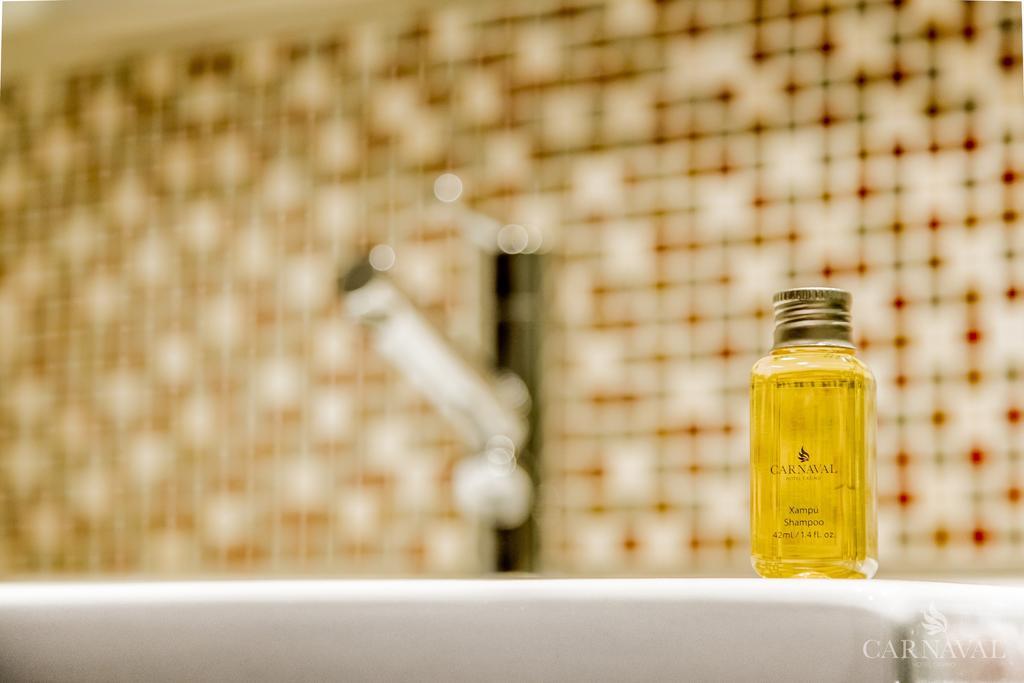 Carnaval Hotel Casino Encarnacion Exterior photo A bottle of shower gel