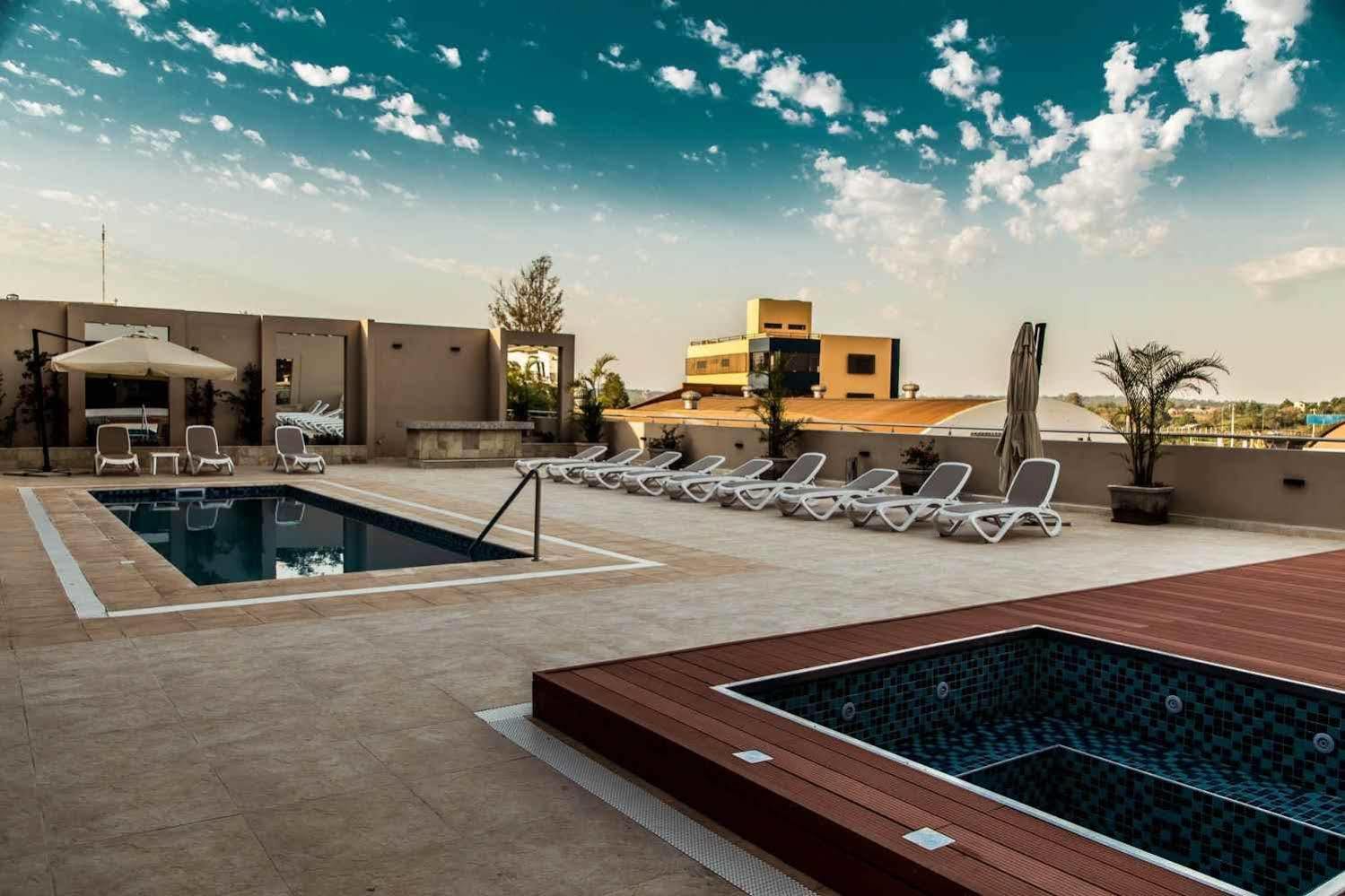 Carnaval Hotel Casino Encarnacion Exterior photo Rooftop pool at the hotel